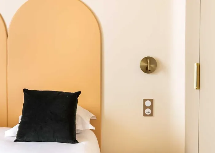 Port Royal - Jardin Du Luxembourg *