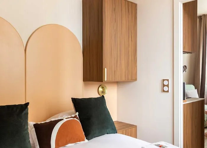 Port Royal - Jardin Du Luxembourg Paryż